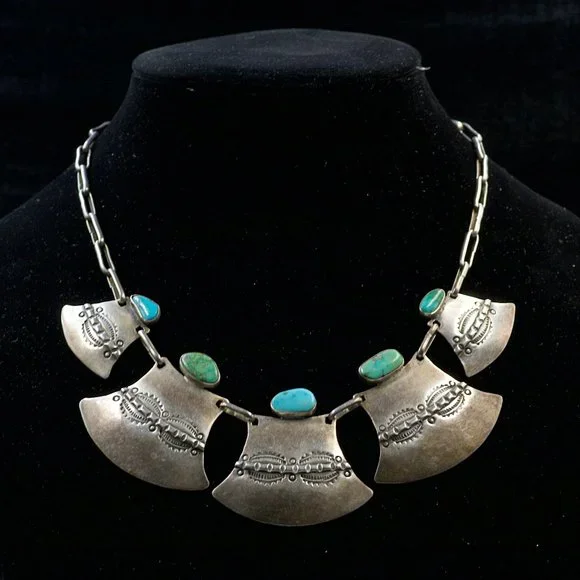 Very Unique Vintage Native American Navajo Necklace. Unsigned - Picture 1 of 6